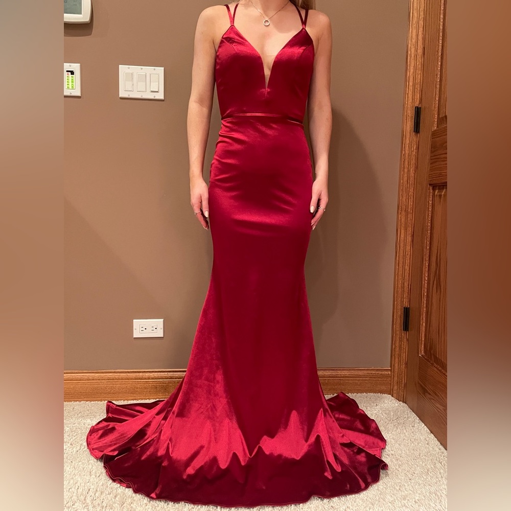 Faviana Prom Dress, beautiful red color, never worn and still with tags!